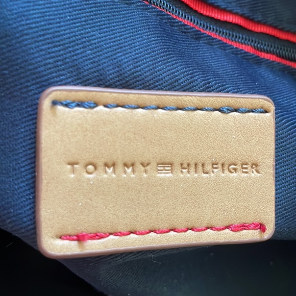 EUC Tommy Hilfiger Tote - Picture 4 of 6